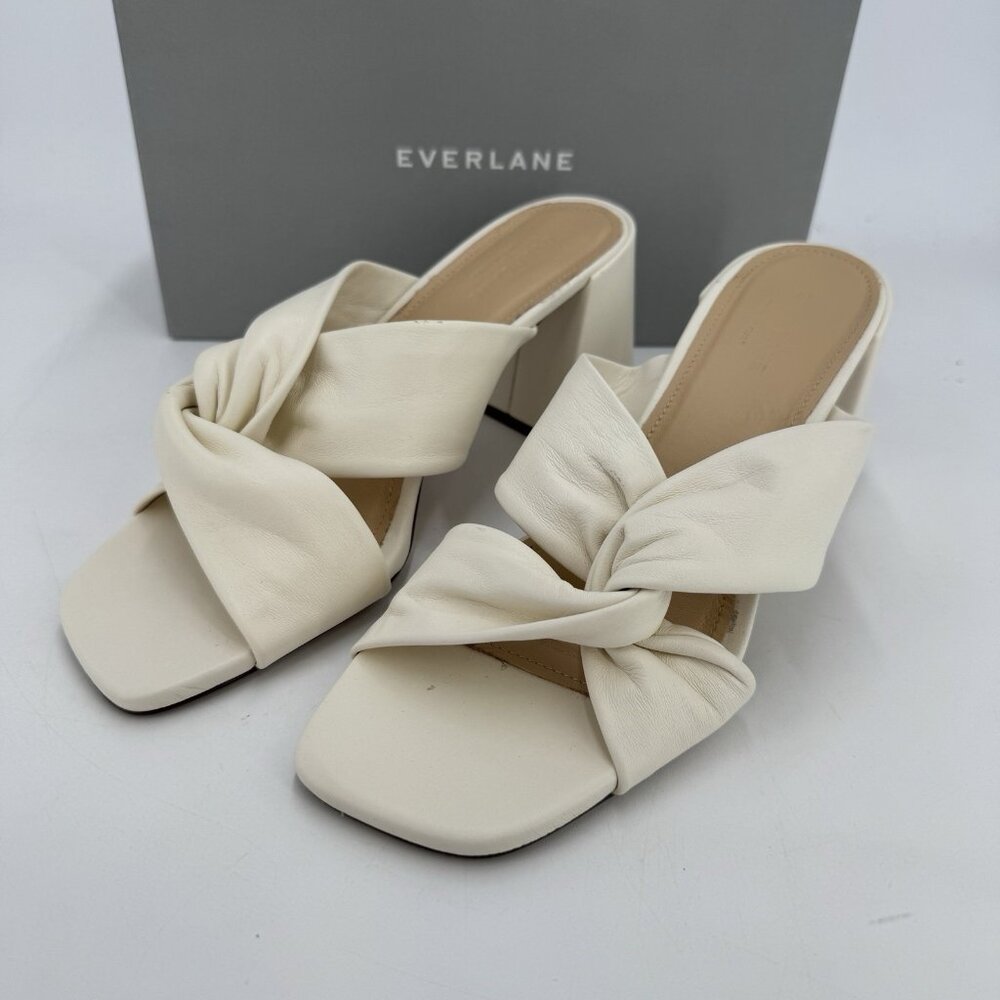 Everlane The Day Twist Heel Sandals sz 9.5 Parchment Slip-on Leather Block Heel